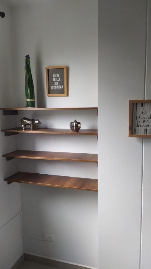 International House Co-Living Hostel Меделин Екстериор снимка