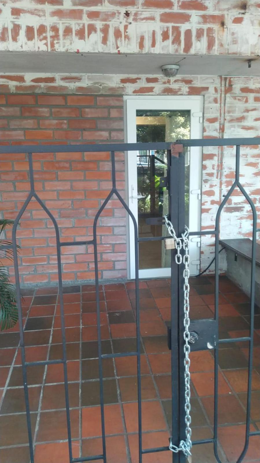 International House Co-Living Hostel Меделин Екстериор снимка